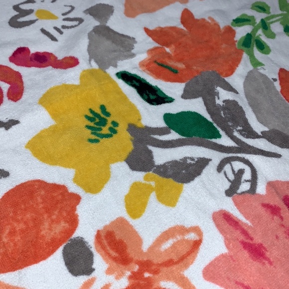 ♠️❤️kate spade New York 100% Cotton Oversized Beach Towel Beautiful Floral - Picture 7 of 15